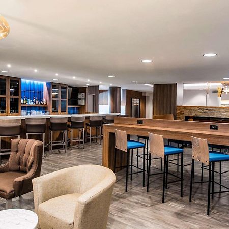 וויניפג Clarion Hotel & Suites מראה חיצוני תמונה