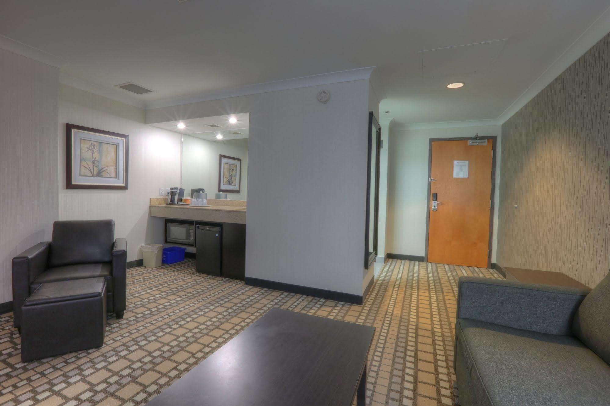 וויניפג Clarion Hotel & Suites מראה חיצוני תמונה